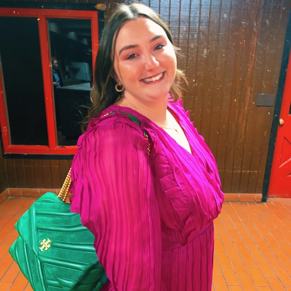 Meet your Posher, Devin